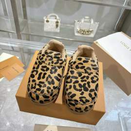 Picture of Louis Vuitton Shoes _SKULVsz35-45mnq100316518